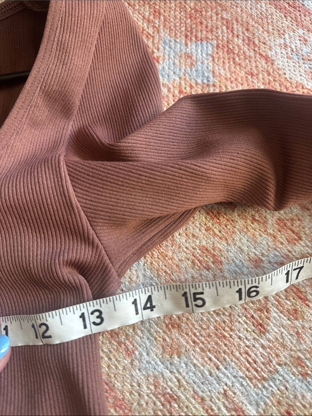 NWT Aritzia Sun-deh delta seamless long sleeve in chocolate sorbet 83214 size L - Picture 4 of 5